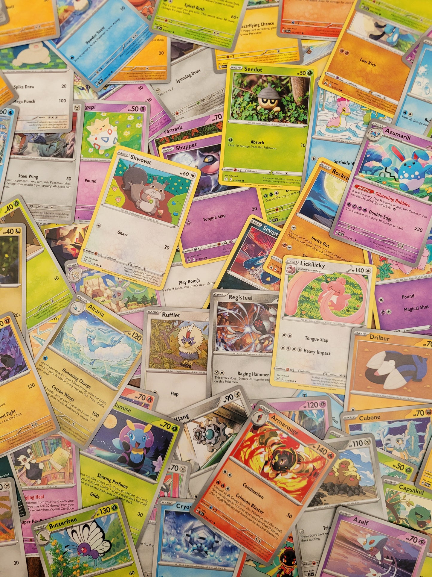 Pokemon TCG 100 Cards BULK LOT includes 20 foil cards