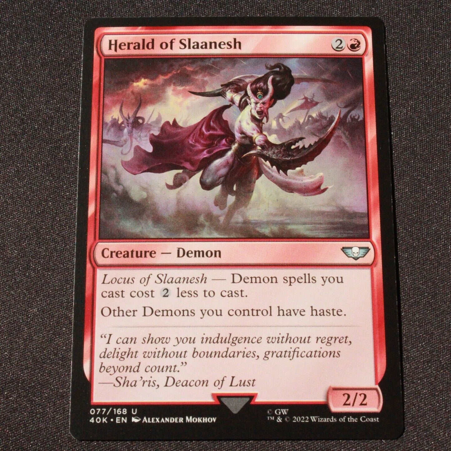 MTG Warhammer 40,000 (40K) Uncommon Herald of Slaanesh 77 NM